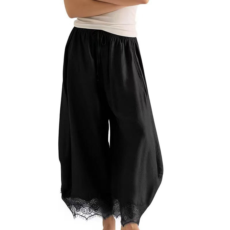 Lace-hemmed curved pants