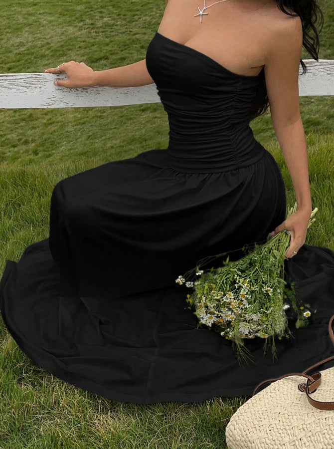 Solid-color strapless ruched dress