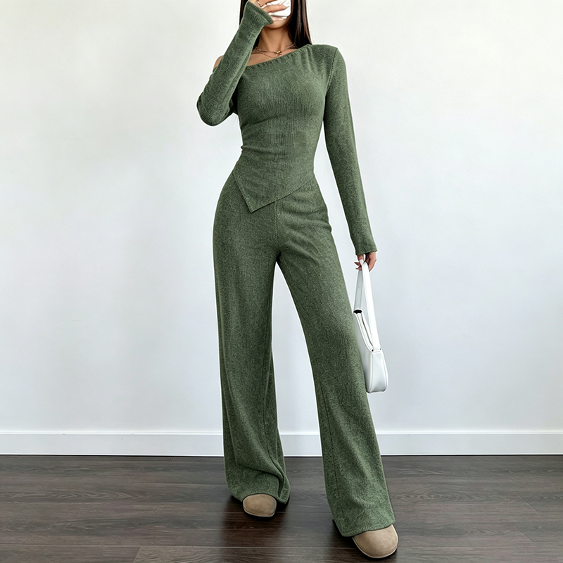 Solid-color off-shoulder long-sleeve top and pants set