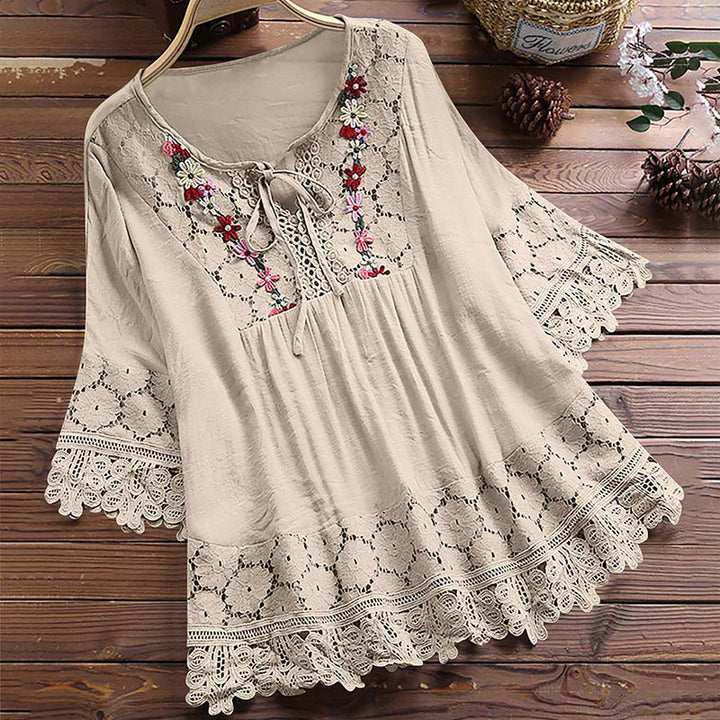 Lace-trimmed linen V-neck top