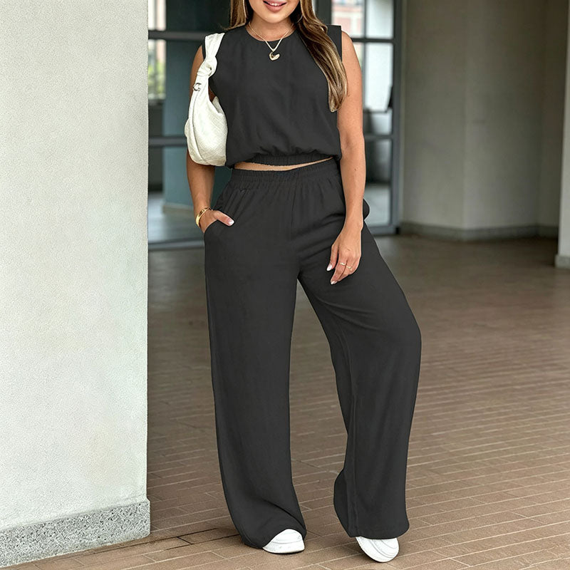 Sleeveless T-shirt and trousers casual set