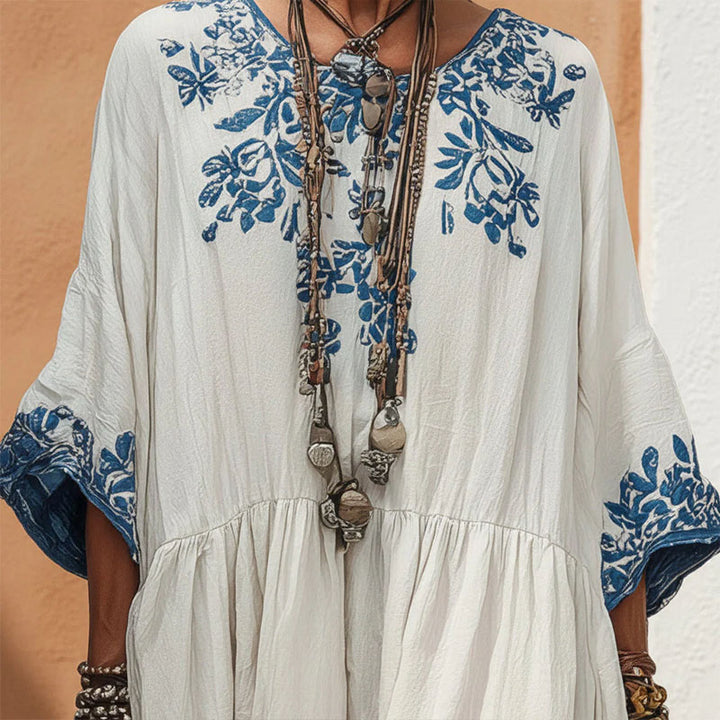 Loose-fitting printed dress