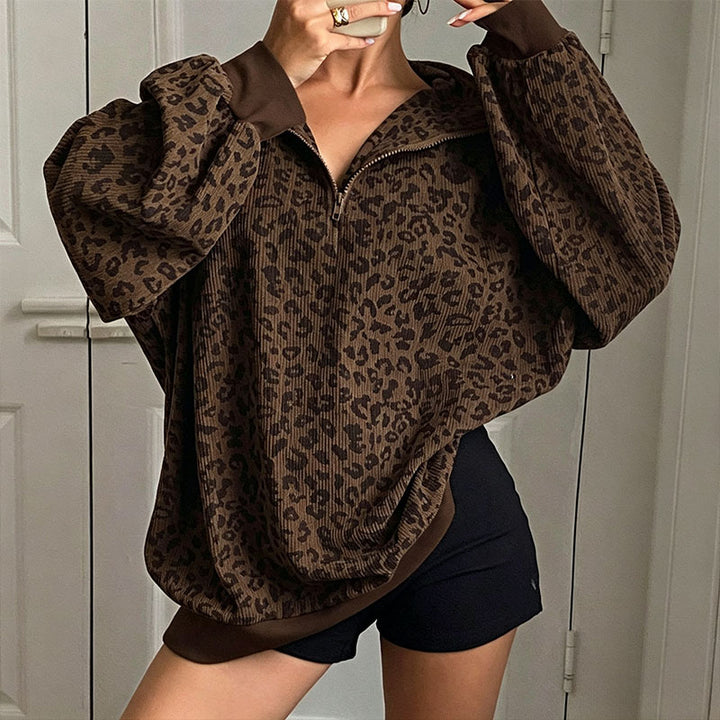 Leopard print stand-up collar pullover sweatshirt