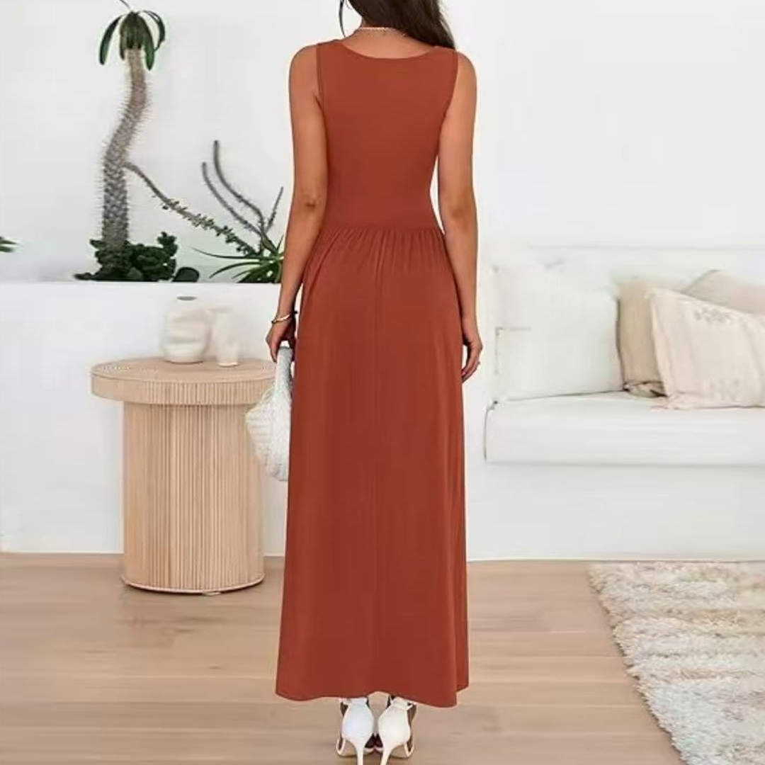 Round neck, side pleats, high-waisted maxi dress
