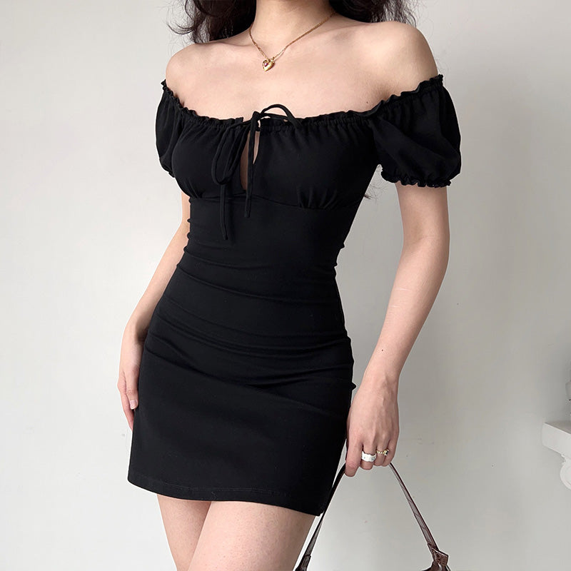 Retro-style hollowed-out square neckline ruffled waist-cinching short skirt