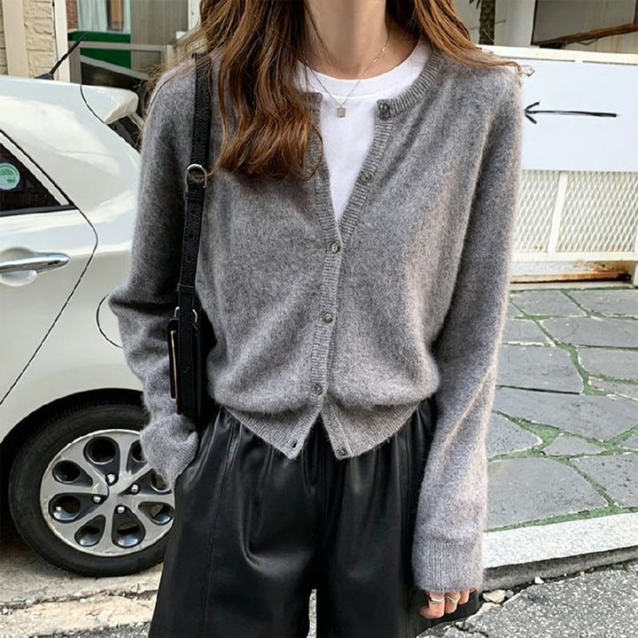 Minimalist long-sleeve knit cardigan
