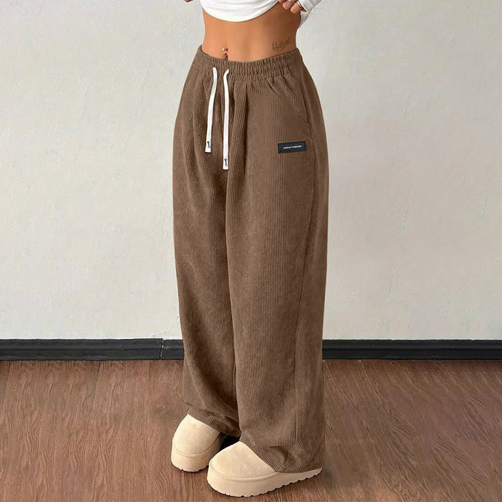 High-waisted, loose-fitting corduroy wide-leg pants