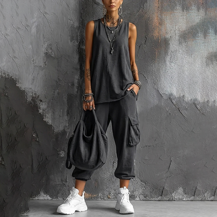 Sleeveless top and harem pants set