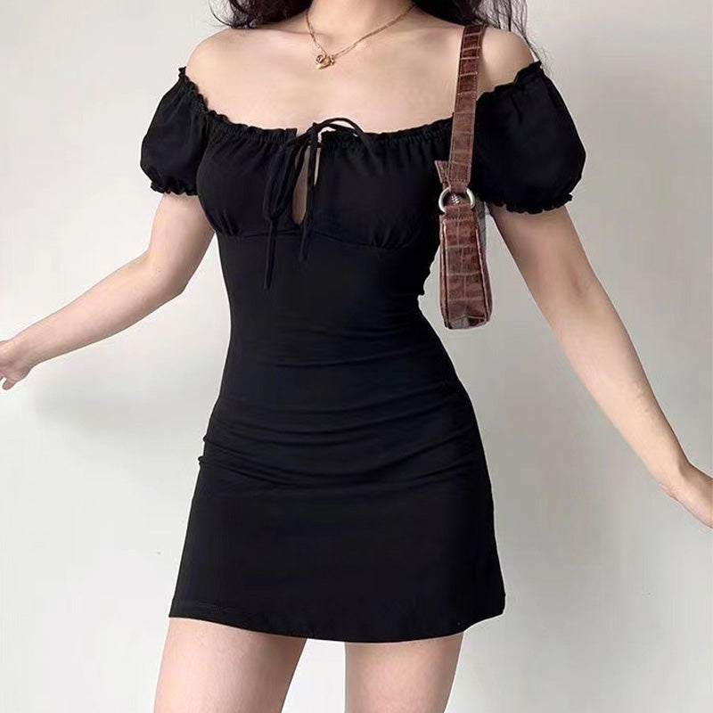 Retro-style hollowed-out square neckline ruffled waist-cinching short skirt