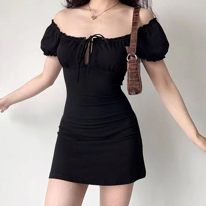 Retro-style hollowed-out square neckline ruffled waist-cinching short skirt