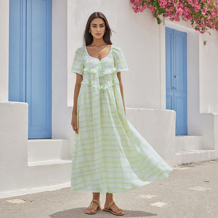Striped backless maxi dress with a fresh and clean style