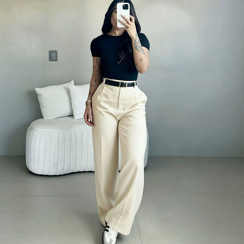 Straight-leg suit trousers with a fluid drape