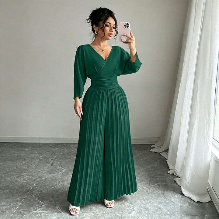 Solid color V-neck fitted waist pleated jumpsuit