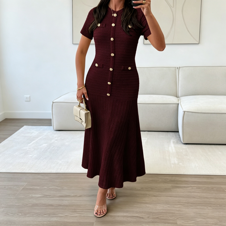 Solid color short-sleeved bodycon dress