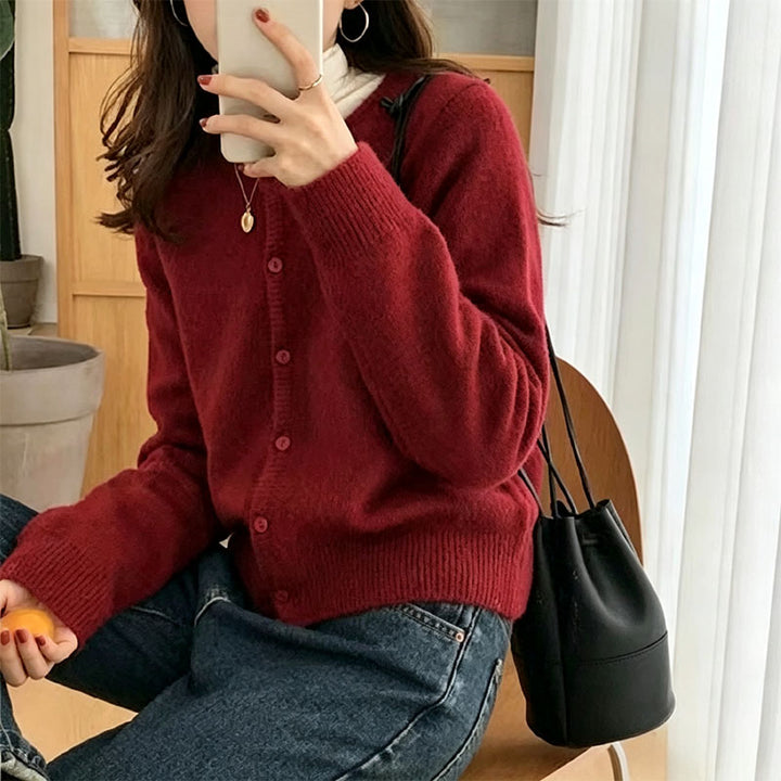 Minimalist long-sleeve knit cardigan