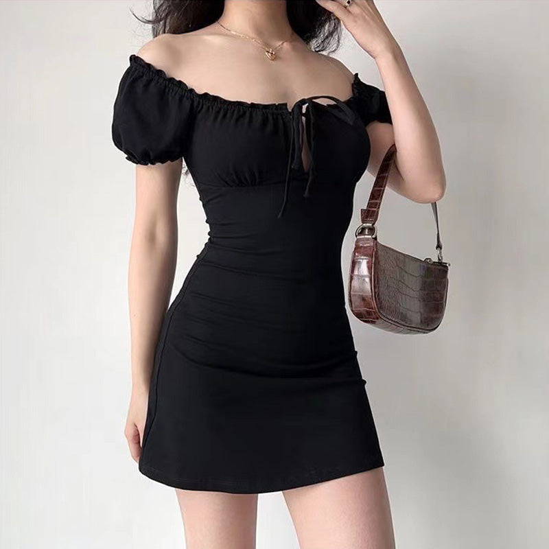 Retro-style hollowed-out square neckline ruffled waist-cinching short skirt