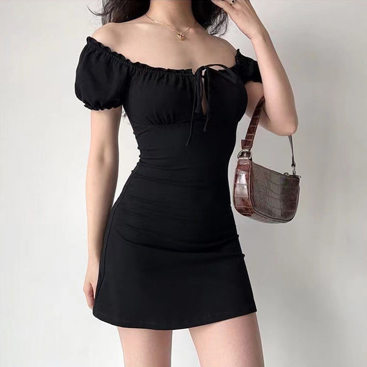 Retro-style hollowed-out square neckline ruffled waist-cinching short skirt