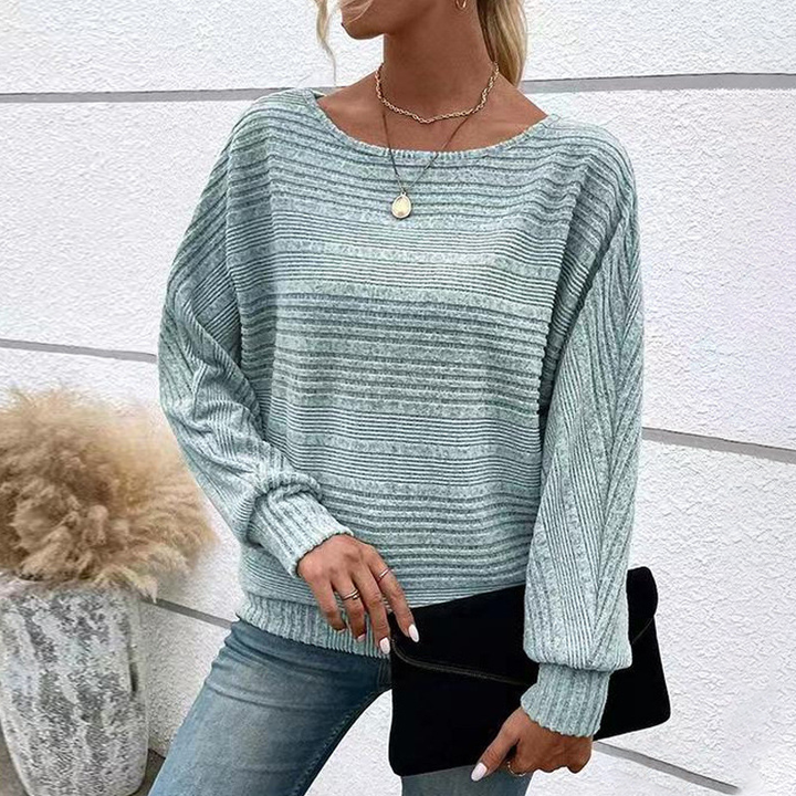 Casual loose-fit knit pullover
