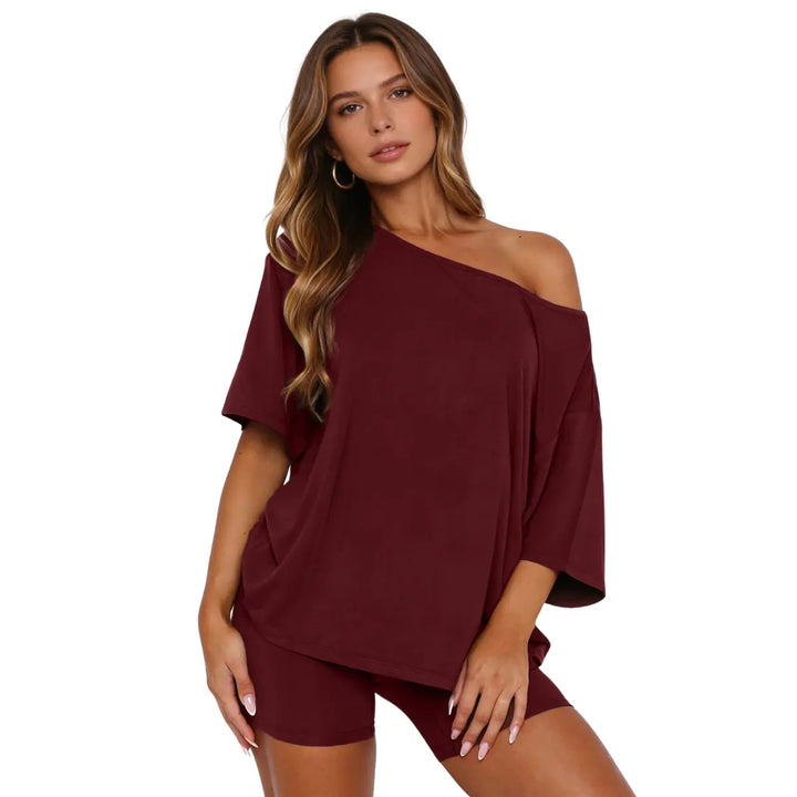 Solid color short-sleeved shirt and shorts set