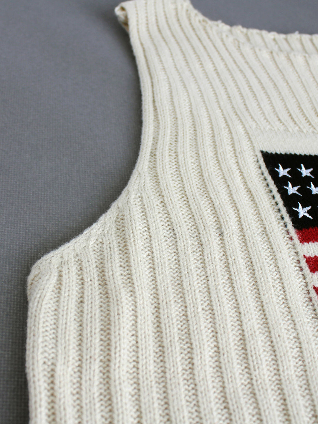 Ribbed knit sleeveless cropped tank top