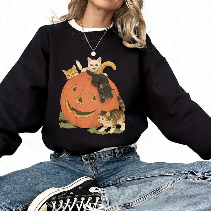 Vintage Halloween Cat Print Crewneck Sweatshirt