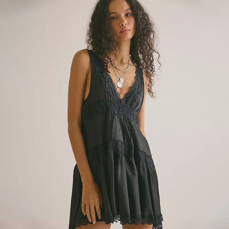 Sleeveless V-neck lace-trimmed layered mini nightgown dress