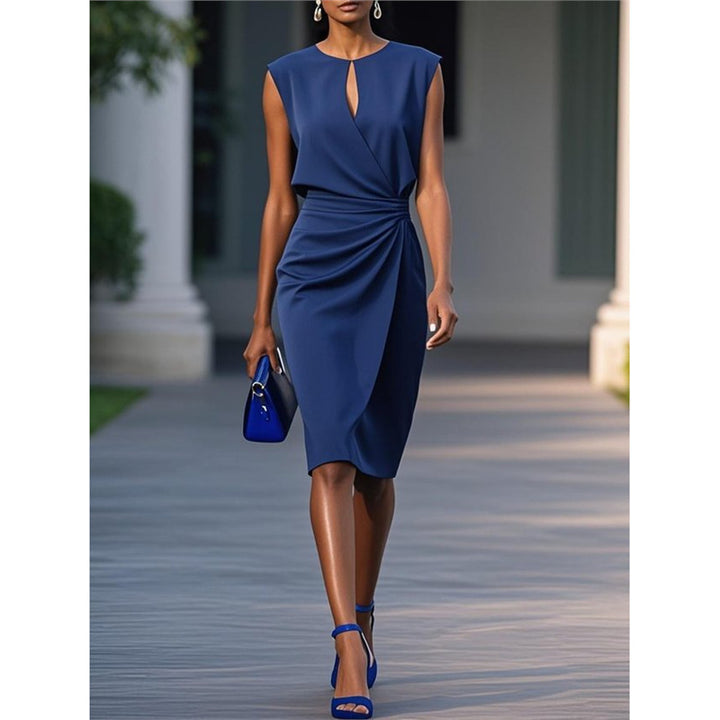 Criss-cross knot round-neck dress