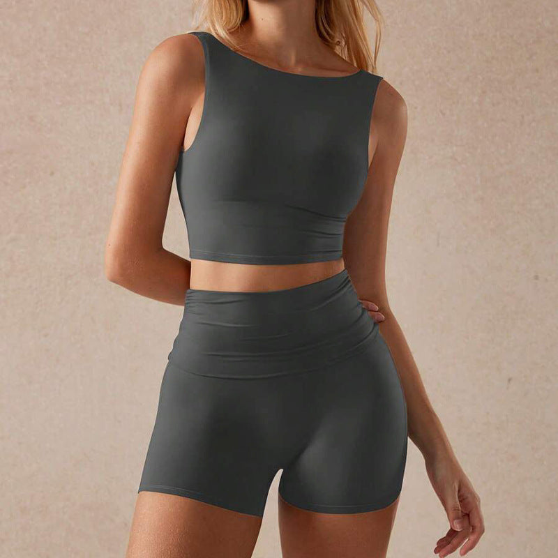 Quick-dry sports tank top with built-in pads