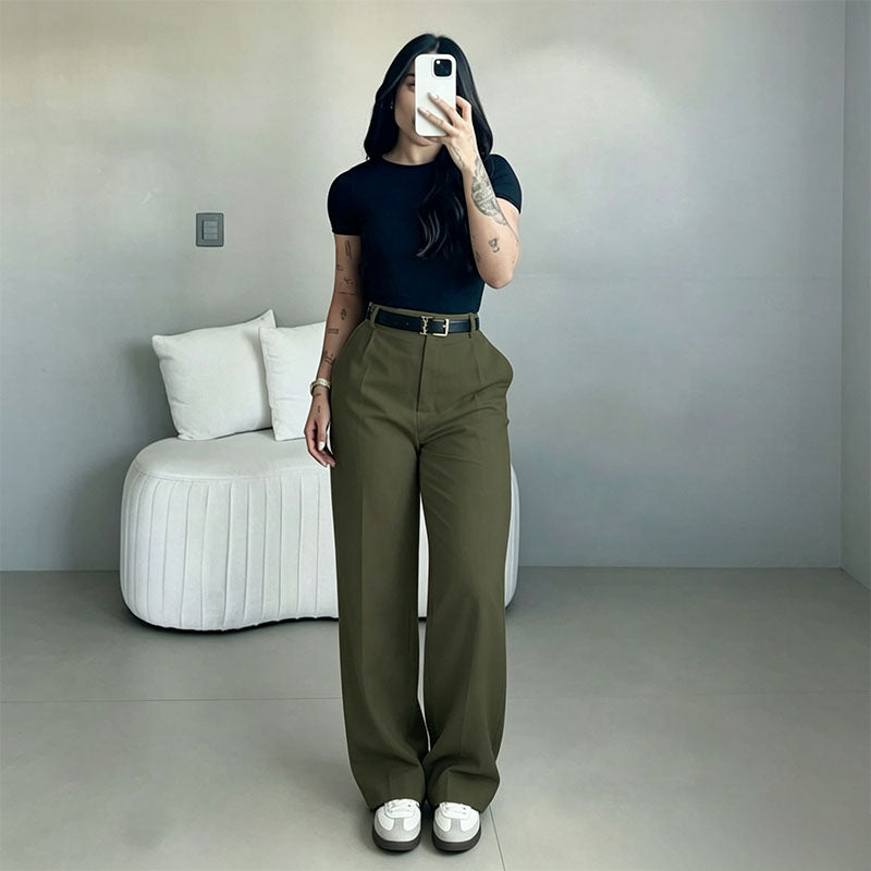 Straight-leg suit trousers with a fluid drape