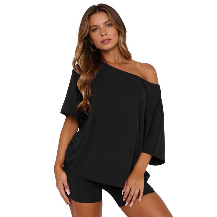 Solid color short-sleeved shirt and shorts set