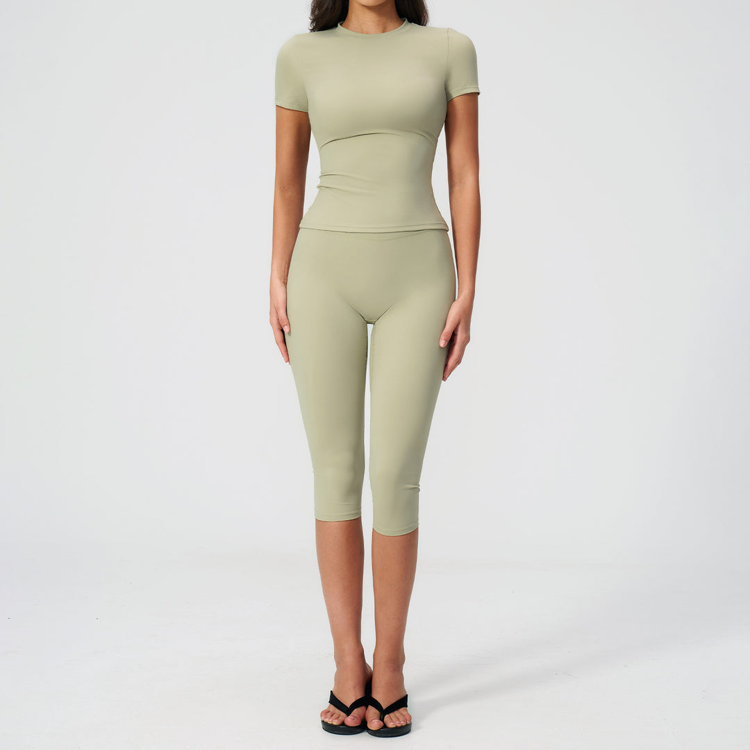 Breathable Quick-Dry Yoga Capri Set